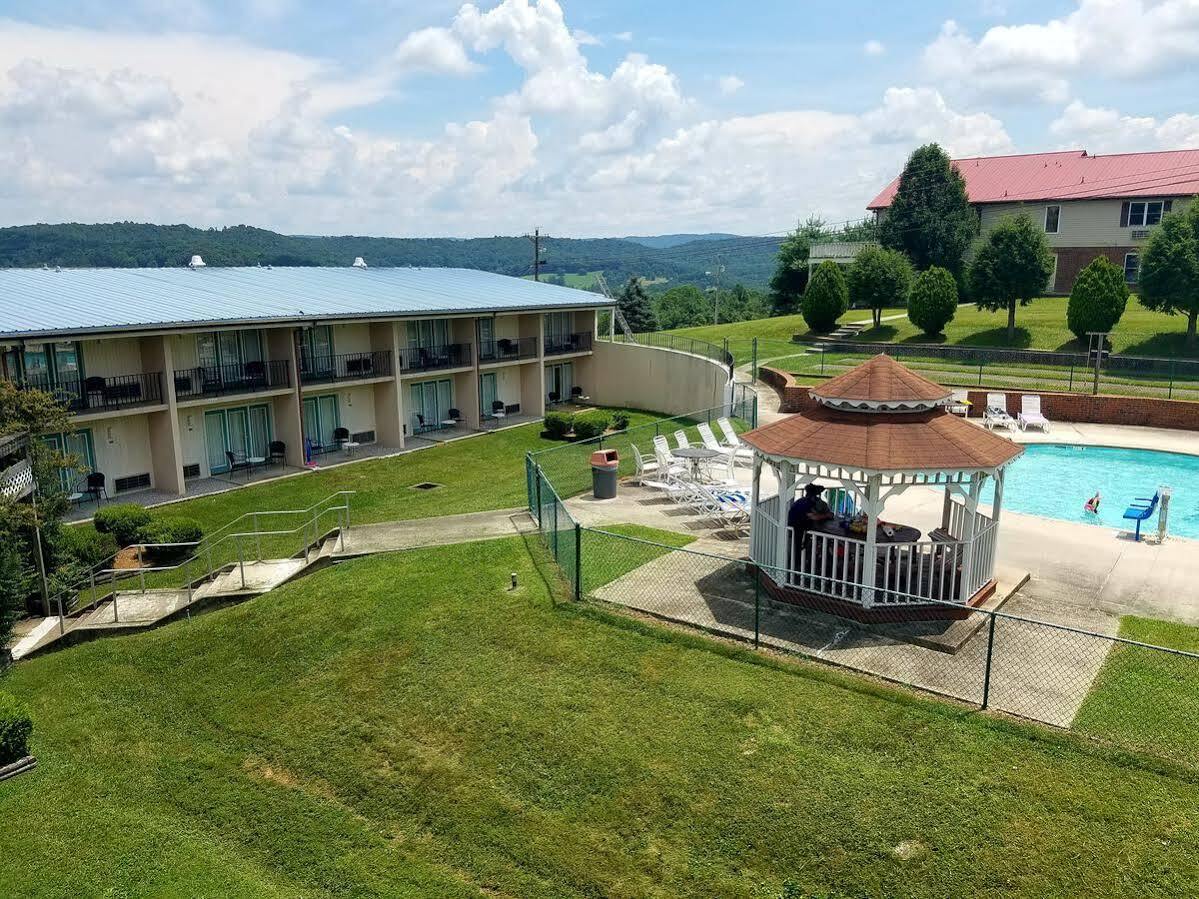 Baymont By Wyndham Куквилл Экстерьер фото